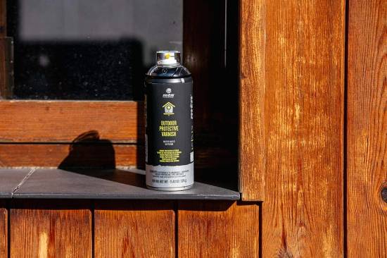 Outdoor Protective Varnish